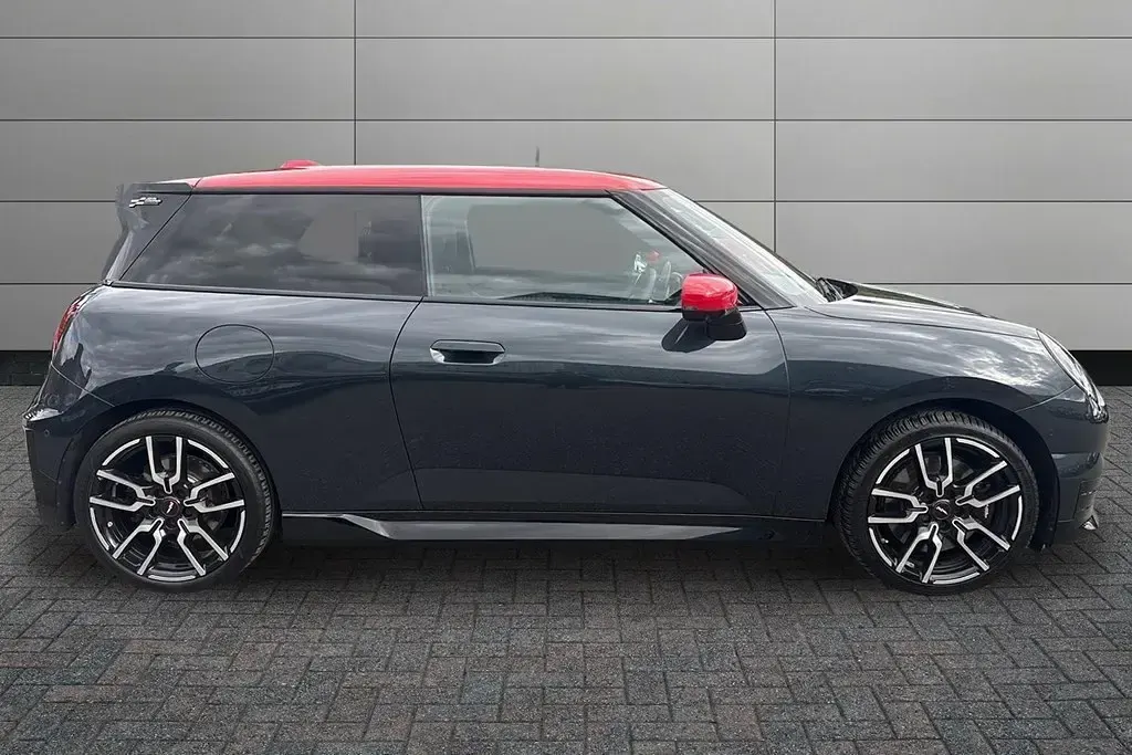 Used Mini Cooper SE Sport 11 kW (15 HP) 2024 Hatchback
