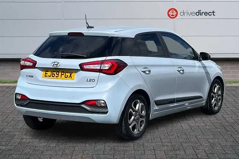 Used Hyundai i20 Premium 100 HP (73 kW) 2019 Grey Hatchback