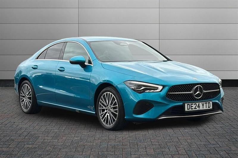 Used Mercedes CLA180 Executive 136 HP (100 kW) 2024 Hyper blue Sedan