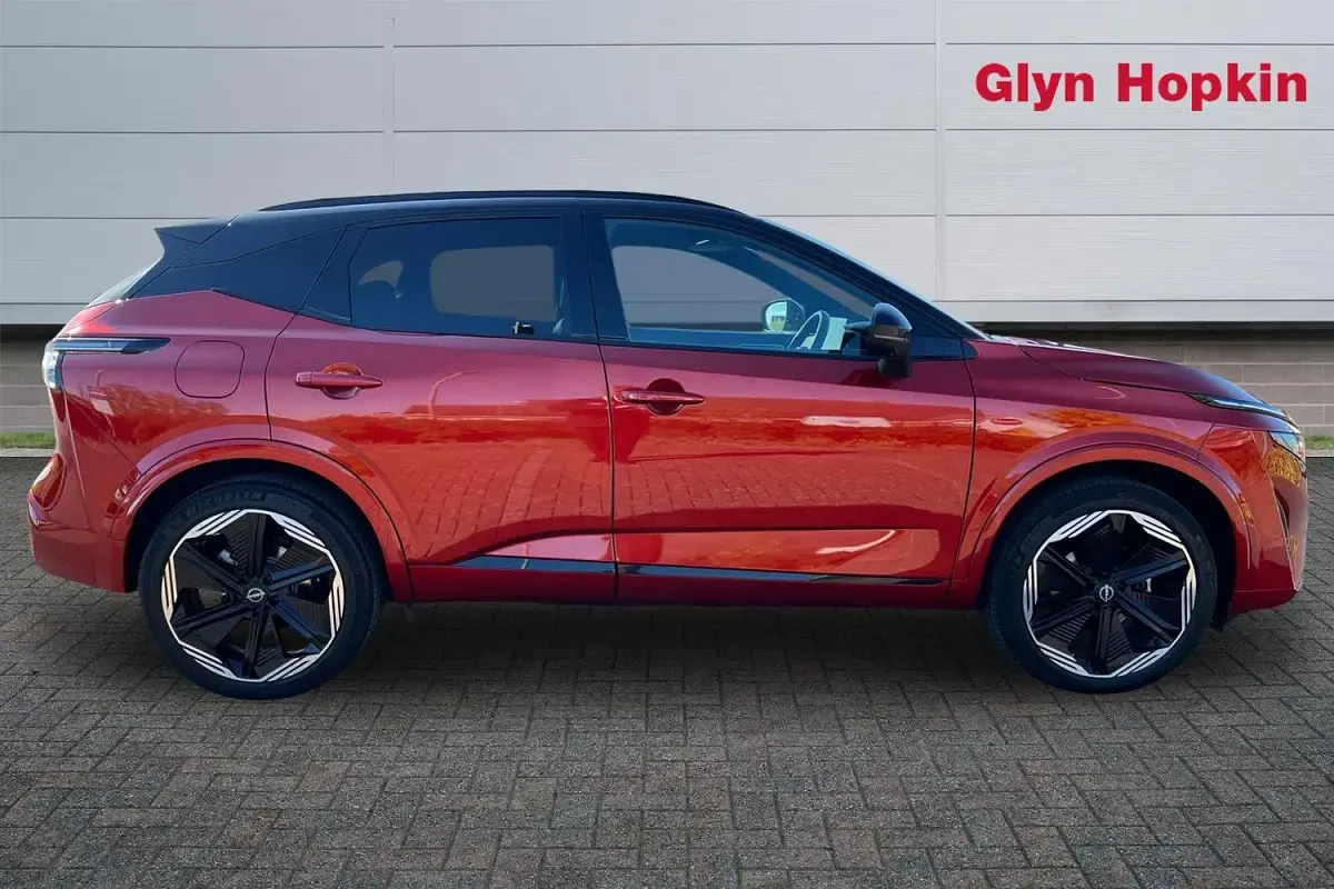 Used Nissan Qashqai 140 HP (102 kW) 2025 Red SUV