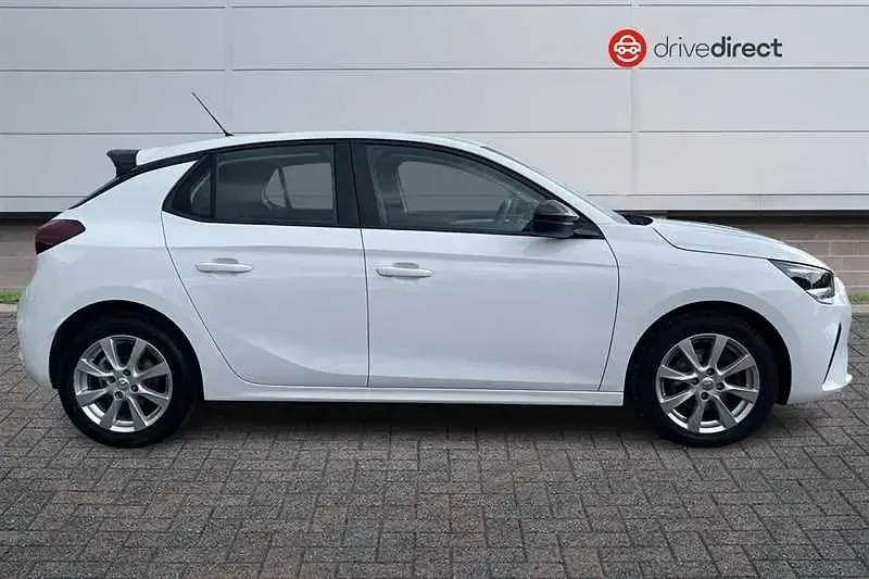 Used Vauxhall Corsa Design Edition 100 HP (73 kW) 2022 White Hatchback
