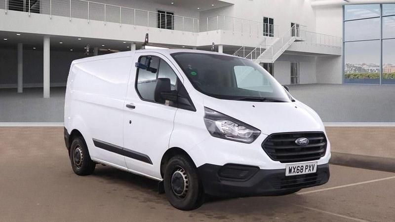 Used Ford Transit Custom 105 HP (77 kW) 2019 White Van