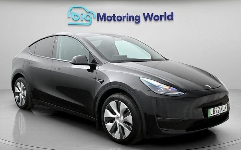 Używany Tesla Model Y Long Range AWD 286 kW (389 KM) 2025 SUV
