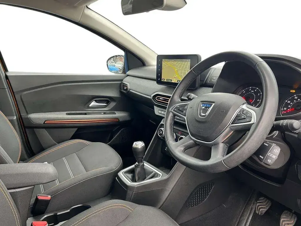 Used Dacia Sandero Prestige 90 HP (66 kW) 2022 Orange SUV