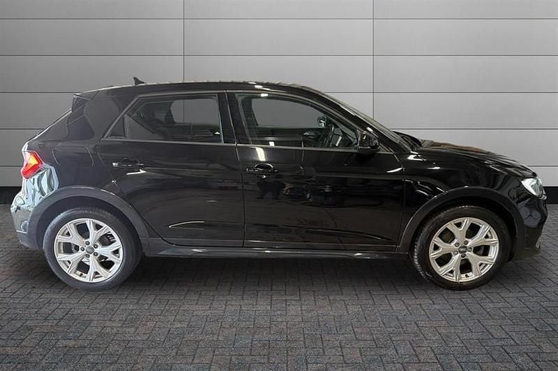 Used Audi A1 Design 116 HP (85 kW) 2020 Black SUV