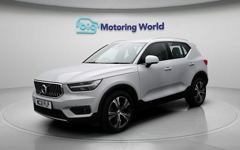 Used Volvo XC40 Inscription 197 HP (144 kW) 2021 Silver SUV