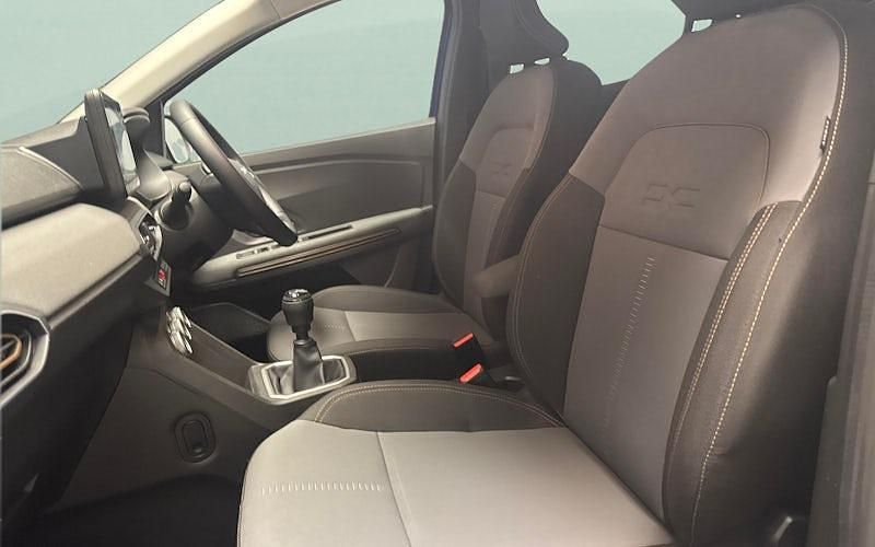 Used Dacia Sandero Extreme 91 HP (66 kW) 2024 Blue Hatchback