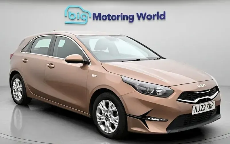 Używany Kia Ceed 120 KM (88 kW) 2021 Hatchback