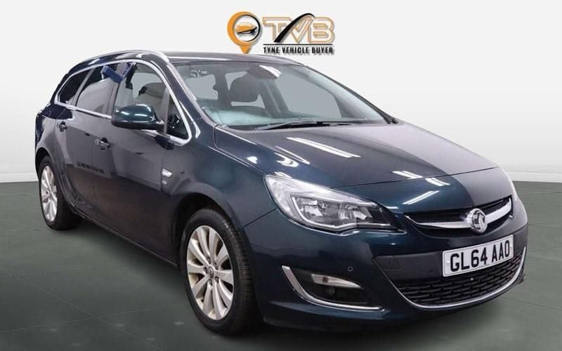 Used Vauxhall Astra Elite 165 HP (121 kW) 2014 Green Estate