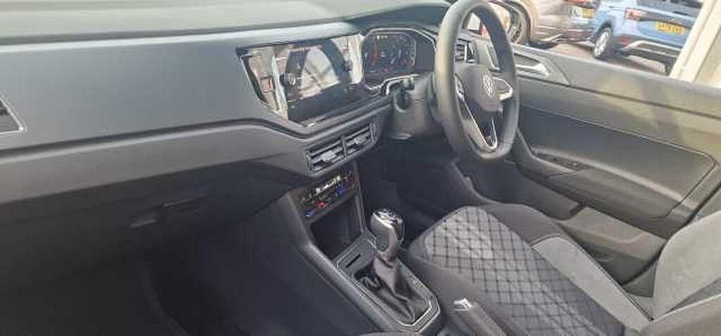 New VW Polo R-line 115 HP (84 kW) 2025 White Hatchback