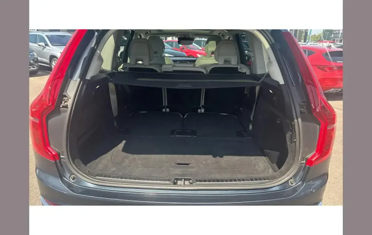 Begagnad Volvo XC90 Inscription 235 HK (172 kW) 2018 Blå SUV