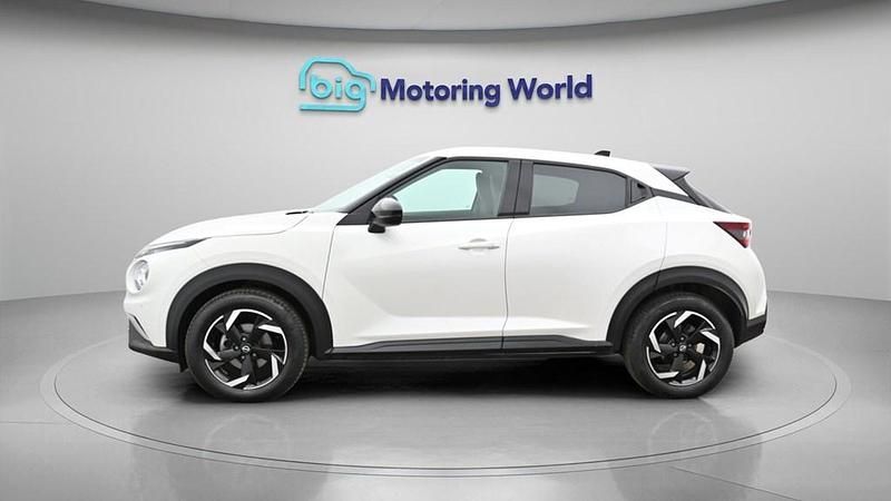 Used Nissan Juke N-Connecta 143 HP (105 kW) 2023 White SUV
