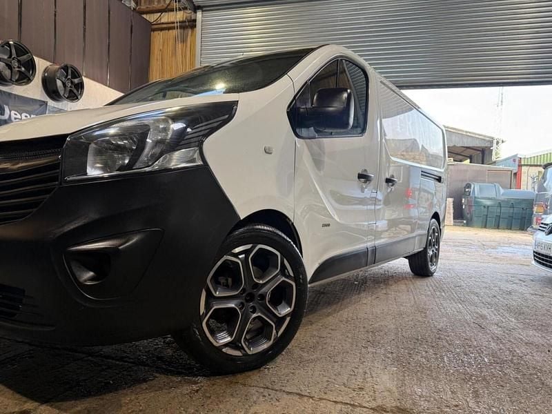 Used Vauxhall Vivaro 2017 White