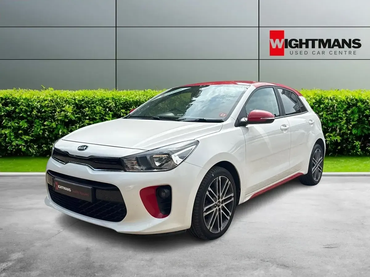 Used Kia Rio 83 HP (61 kW) 2018 White Hatchback