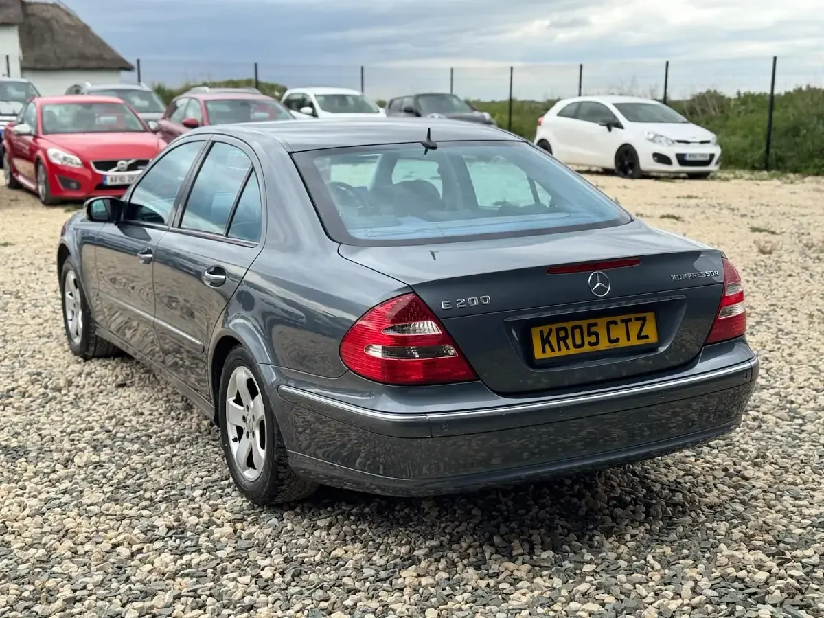 Used Mercedes E200 Avantgarde 2005 Grey Sedan