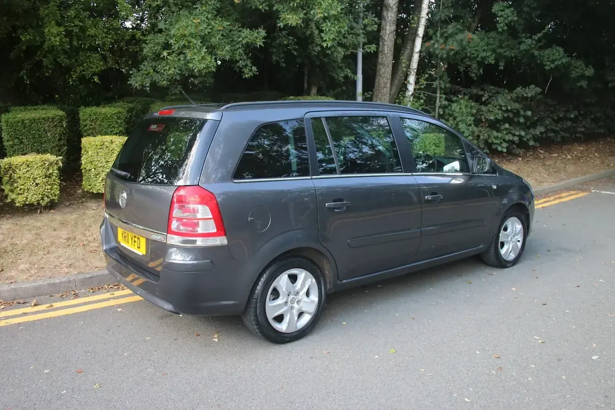 Used Vauxhall Zafira Design Edition 2011 Grey MPV