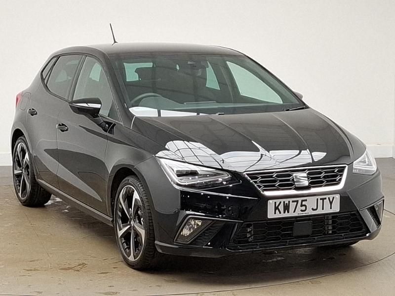 New Seat Ibiza FR Sport 115 HP (84 kW) 2025 Black Hatchback