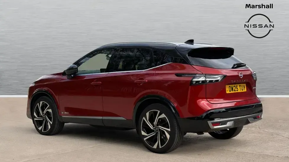 Used Nissan Qashqai Tekna+ 190 HP (139 kW) 2025 Red SUV