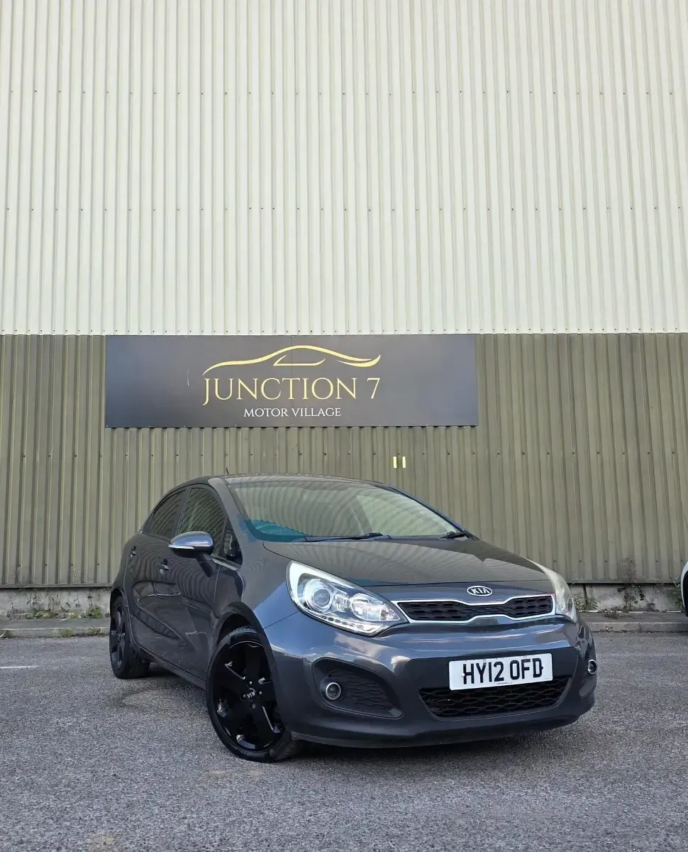Used Kia Rio 109 HP (80 kW) 2012 Grey Hatchback
