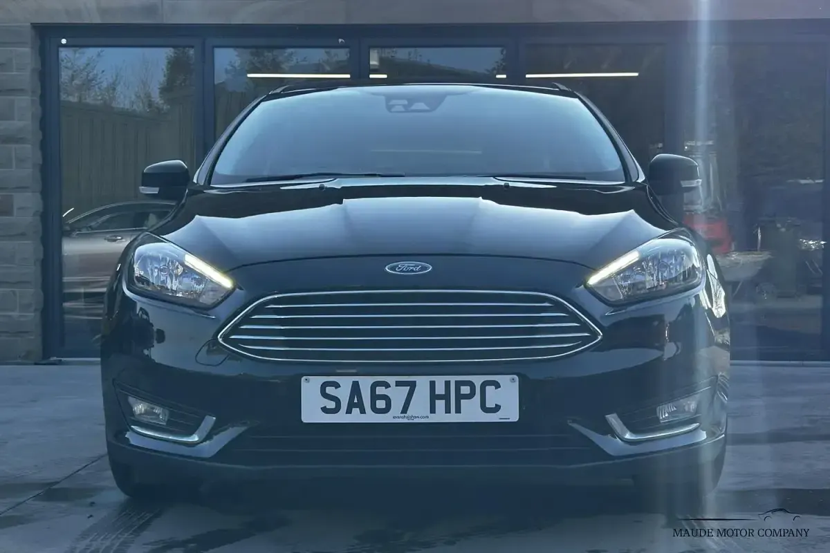 Used Ford Focus Titanium 125 HP (91 kW) 2017 Black Hatchback
