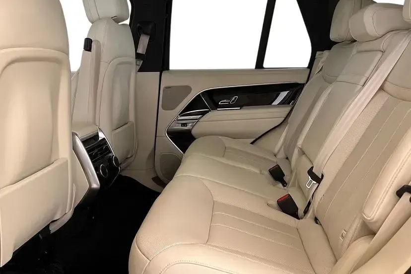 Used Land Rover Range Rover SE 296 HP (217 kW) 2022 Black SUV