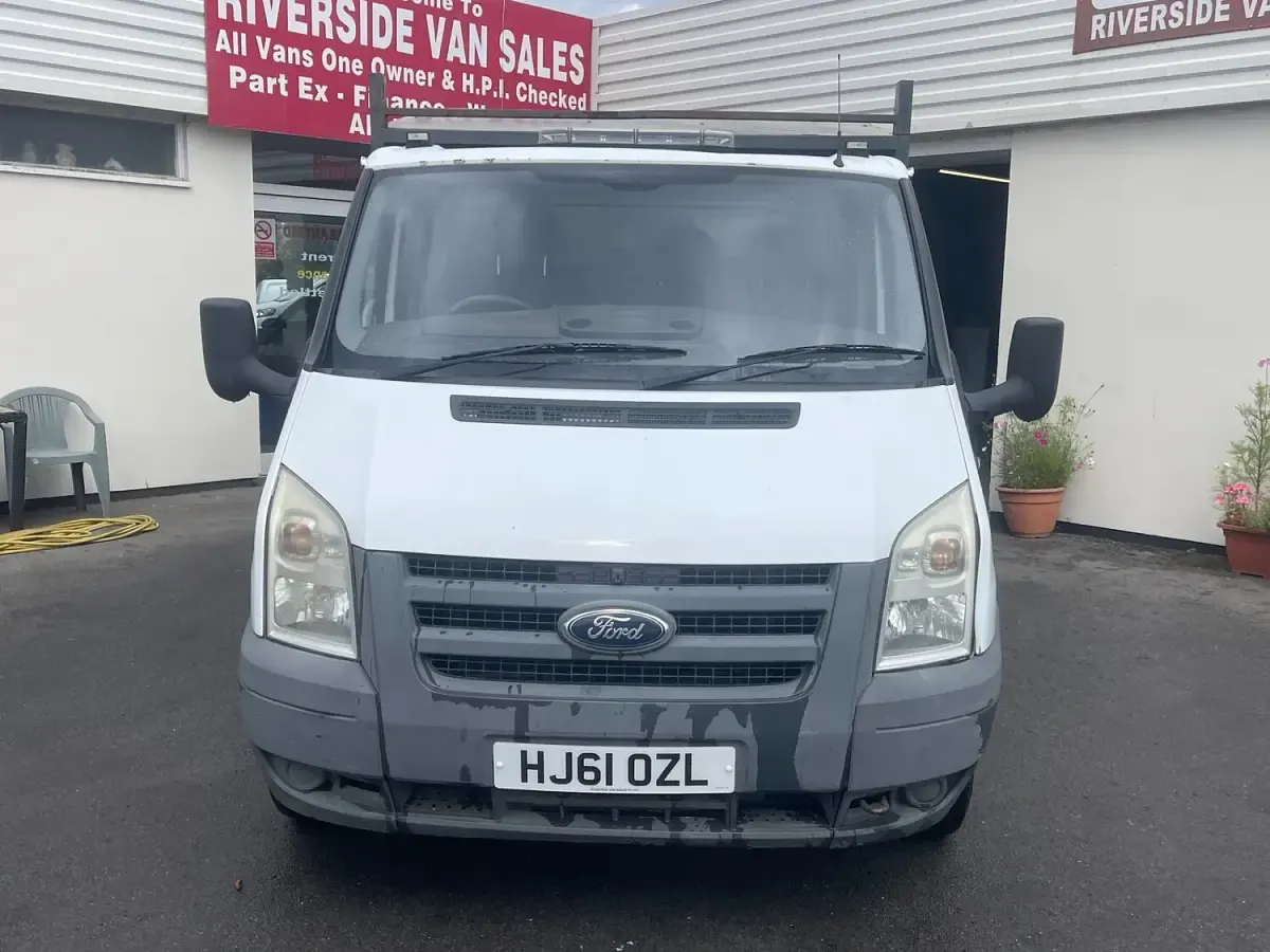 Used Ford Transit Limited 115 HP (84 kW) 2011 White Van