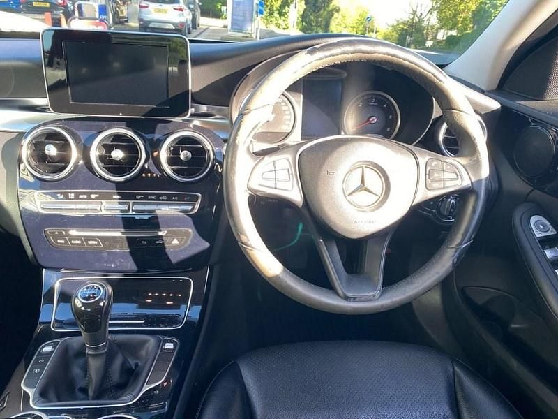 Begagnad Mercedes C220 Executive 2015 Silver Sedan