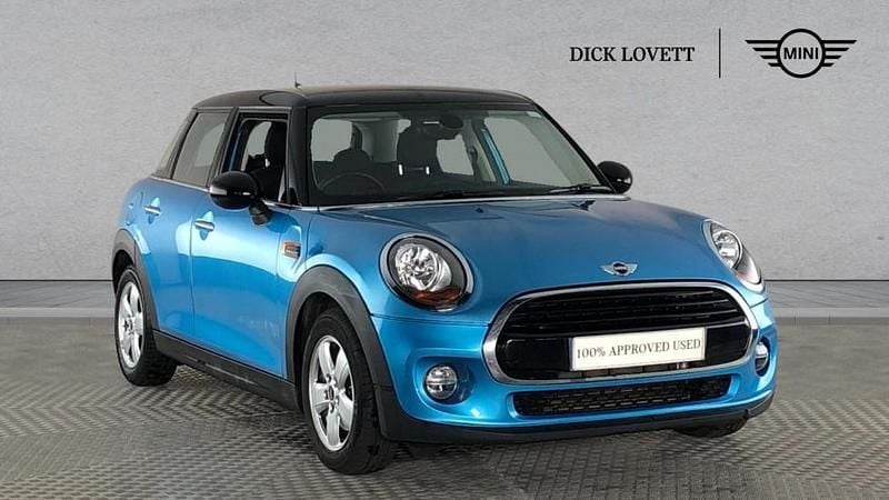 Used Mini Cooper Hatch 134 HP (98 kW) 2017 Blue Hatchback
