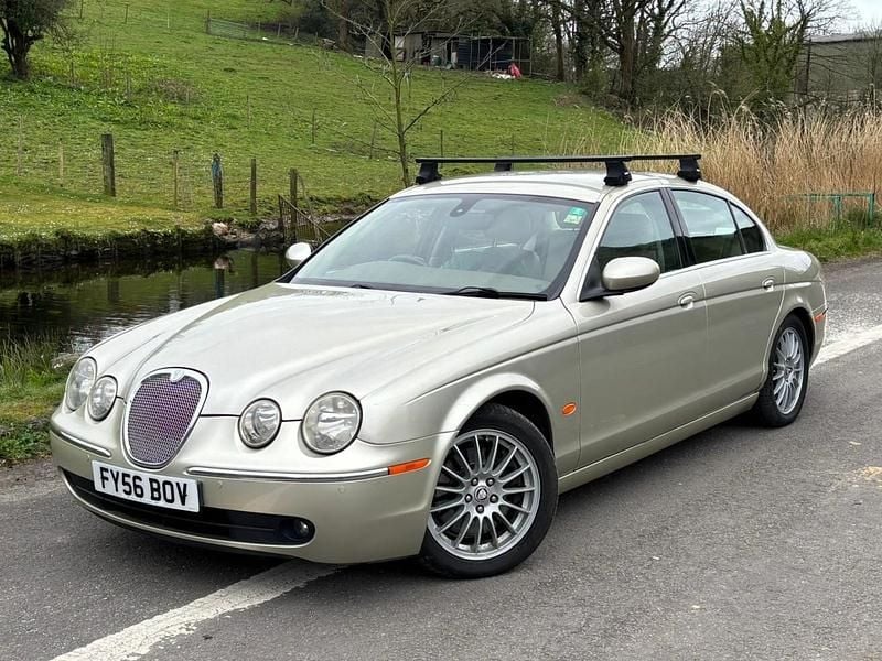 Used Jaguar S-Type SE 2006 Gold Sedan