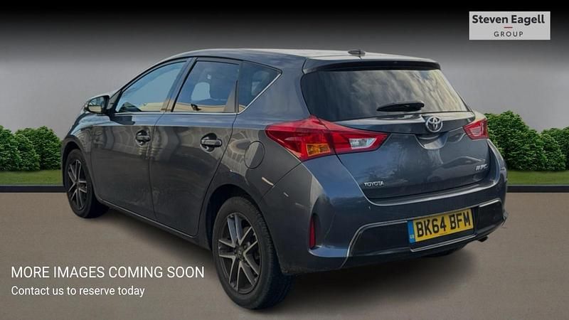 Used Toyota Auris 2015 Blue Hatchback