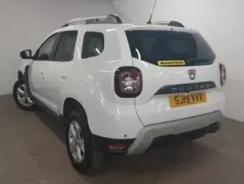 Used Dacia Duster Comfort 130 HP (95 kW) 2019 White SUV