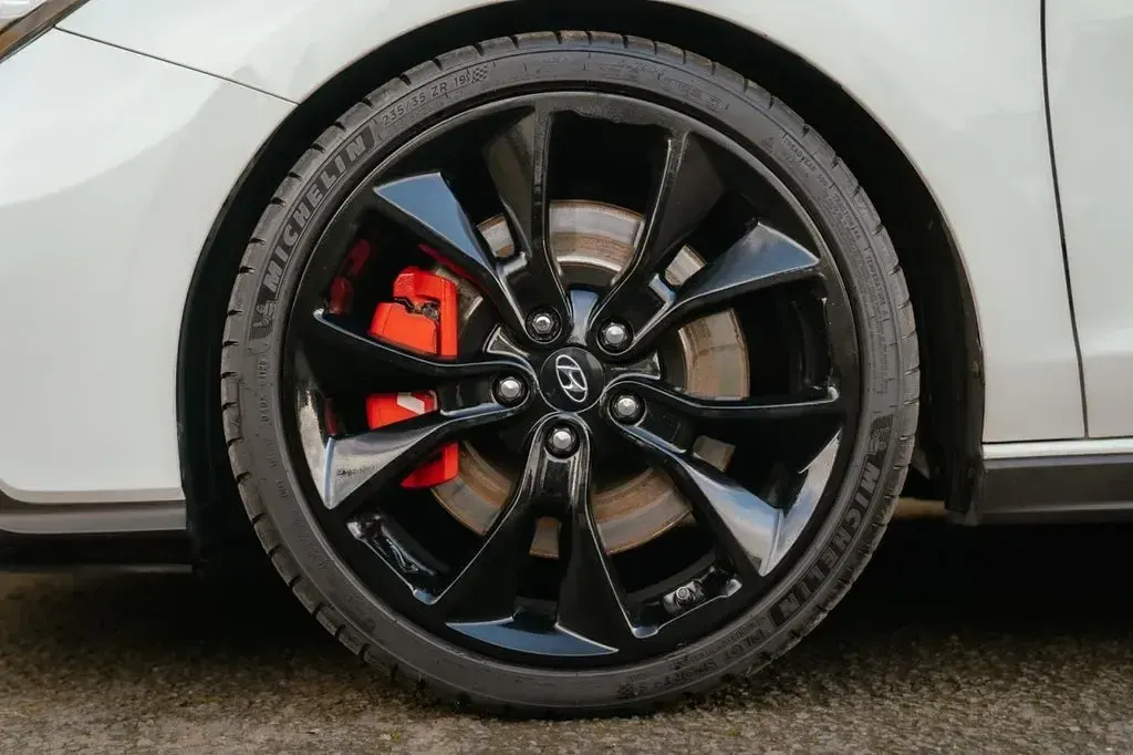Used Hyundai i30 N Performance 275 HP (202 kW) 2020 White Hatchback