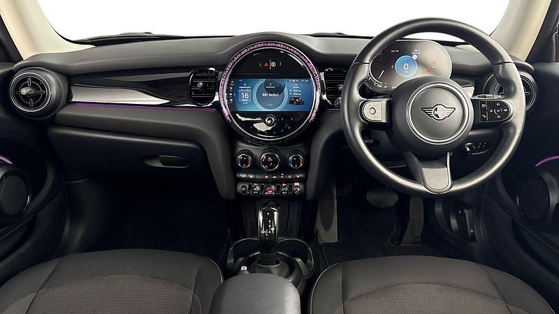 Used Mini Cooper Classic 134 HP (98 kW) 2023 Silver Hatchback