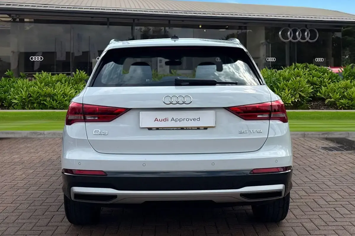 Usado Audi Q3 Sport 150 CV (110 kW) 2025 Blanco SUV