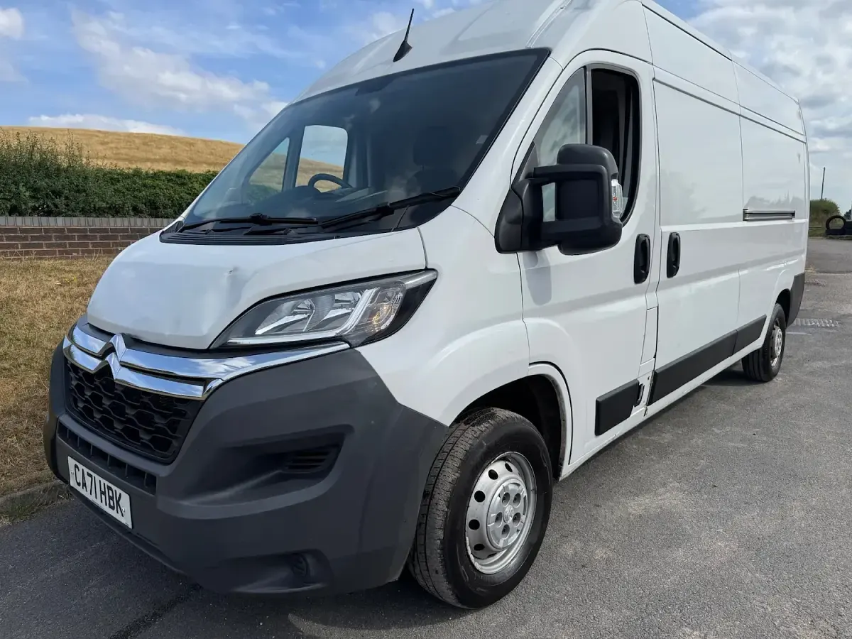 Used Peugeot Boxer 140 HP (102 kW) 2021 White Van