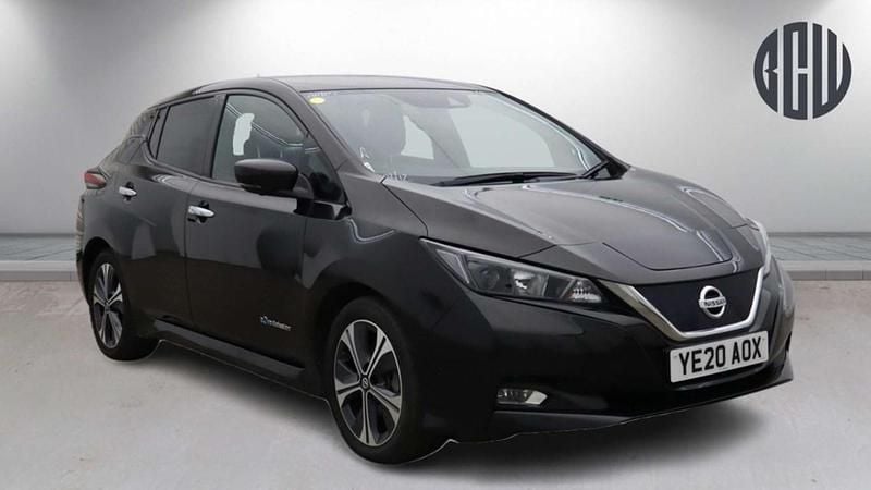 Black Used 2020 Nissan Leaf N-Connecta Hatchback | £9,600 (Fair price) - Image 1/4