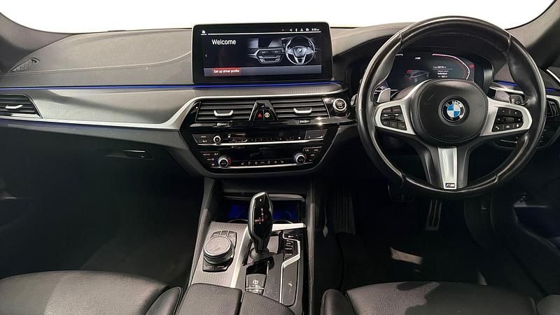 Used BMW 520 M Sport 187 HP (137 kW) 2023 White Estate