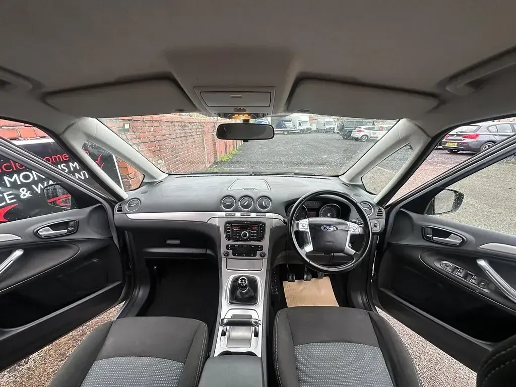 Used Ford Galaxy Zetec 140 HP (102 kW) 2010 Silver MPV