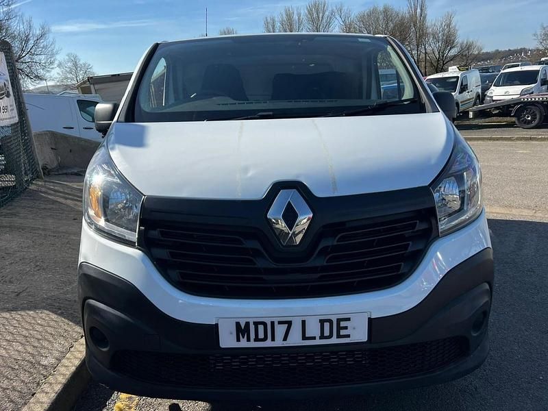 Used Renault Trafic Business 2017 White MPV