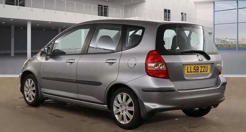 Used Honda Jazz SE 2009 Silver Hatchback
