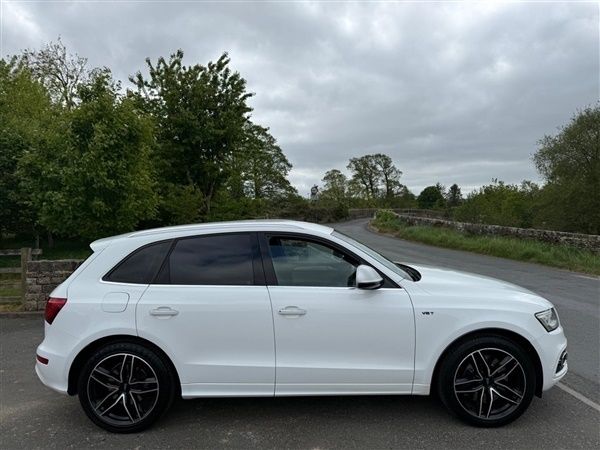 White Used 2015 Audi SQ5 Design SUV | £11,995 (Good price) - Image 1/1