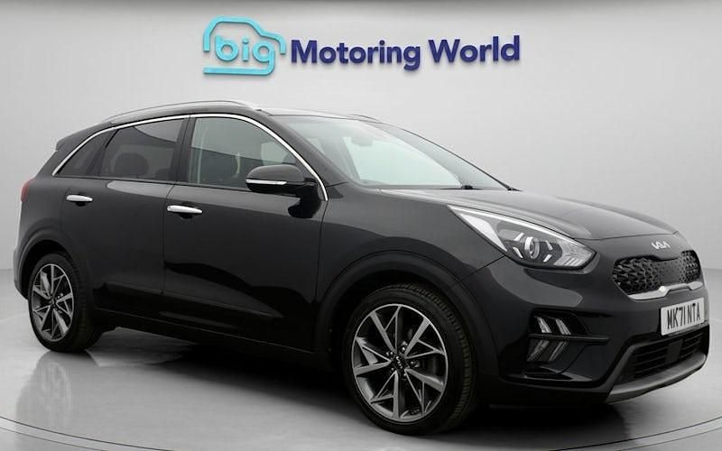 Used 2021 Kia Niro 2 SUV | £16,500 (A bit pricey) - Image 1/4