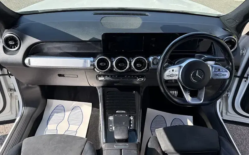 Used Mercedes GLB200 AMG line 163 HP (119 kW) 2020 White SUV