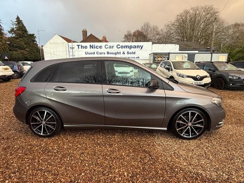 Grey Used 2014 Mercedes B180 MPV | £7,295 (Good price) - Image 1/4