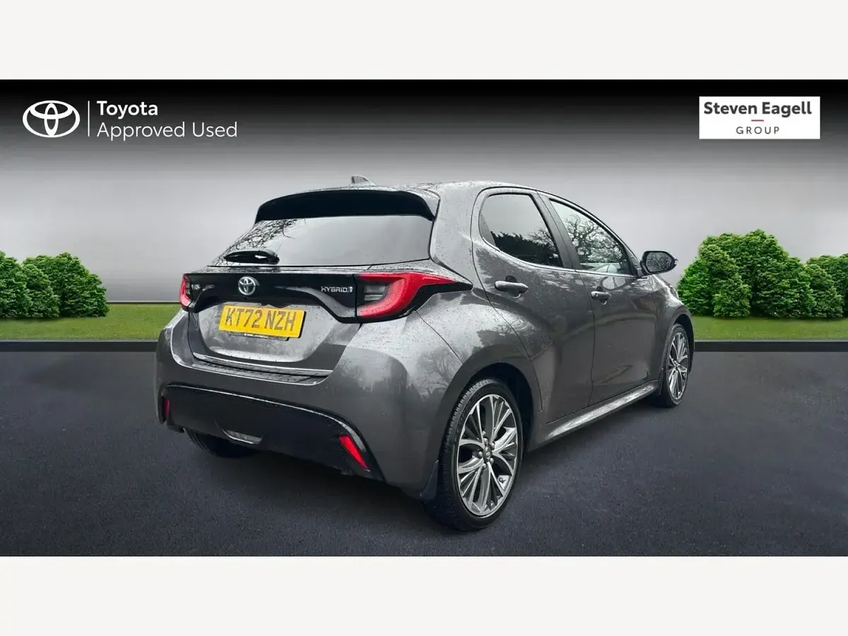 Used Toyota Yaris Hybrid 116 HP (85 kW) 2023 Grey Hatchback