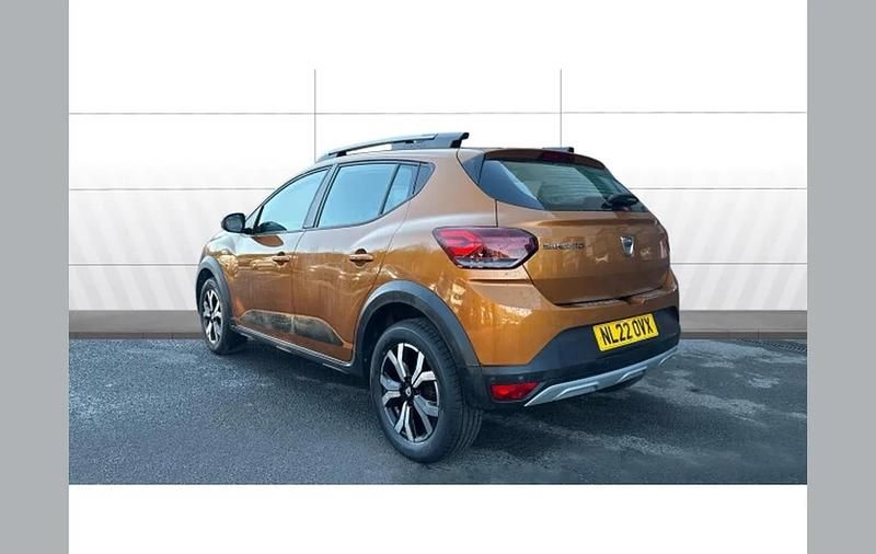 Used Dacia Sandero Prestige 90 HP (66 kW) 2022 Orange SUV