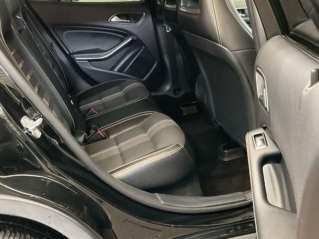 Used Mercedes GLA180 Urban 122 HP (89 kW) 2018 SUV