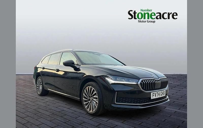Used Skoda Superb LAURIN & KLEMENT 193 HP (141 kW) 2024 Black Estate