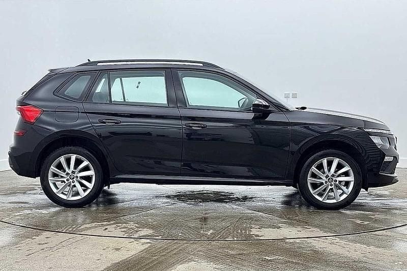 Used Skoda Kamiq SE 94 HP (69 kW) 2025 Black magic pearl effect SUV