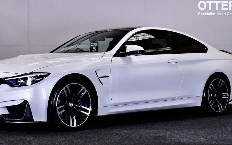 Begagnad BMW M4 431 HK (317 kW) 2019 Sportkupé